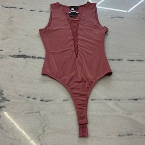 NWT Hot Miami Styles HMS Bodysuit Zip Side Mauve Pink Thong Back Small Silky